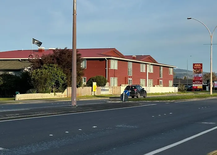 Quality With 1, 2, 3 Or 4 Double Beds Hotel