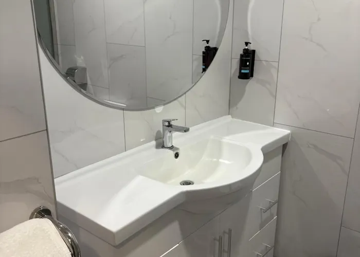 Quality With 1, 2, 3 Or 4 Double Beds Hotel 4*
