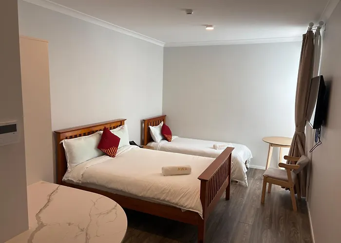 Quality With 1, 2, 3 Or 4 Double Beds Hotel